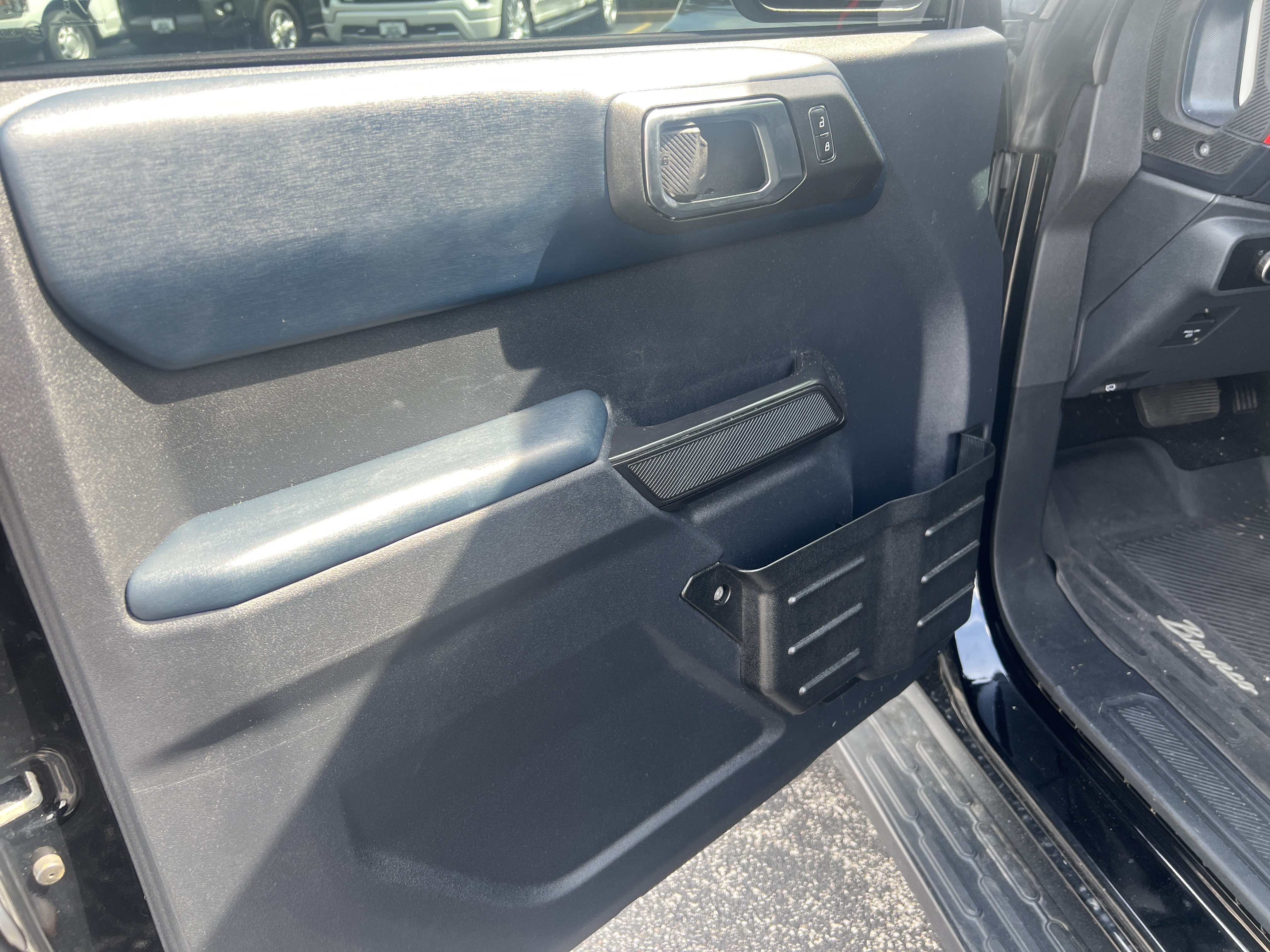 Certified 2024 Ford Bronco Heritage Edition AWD/4WD image 8