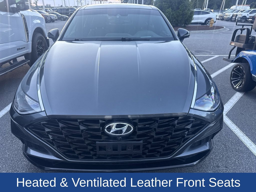 Used 2023 Hyundai Sonata Limited FWD image 2