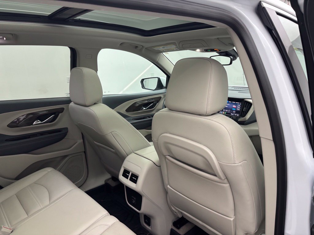 Used 2023 GMC Terrain Denali w/ LPO, Floor Liner Package AWD/4WD image 41