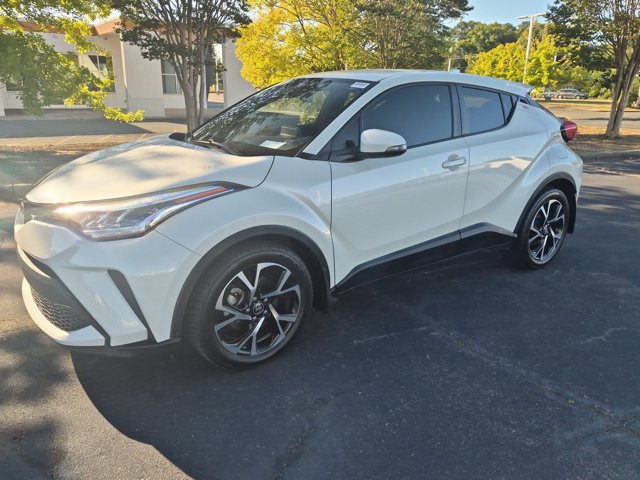 Used 2020 Toyota C-HR XLE FWD image 8