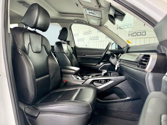 Used 2025 Kia Telluride S FWD image 7