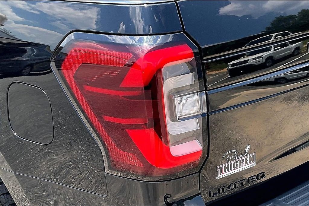 Certified 2023 Ford Expedition Limited RWD image 31
