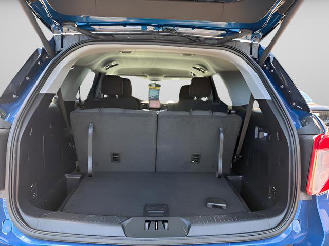 Certified 2022 Ford Explorer XLT w/ Class IV Trailer Tow Package AWD/4WD image 6
