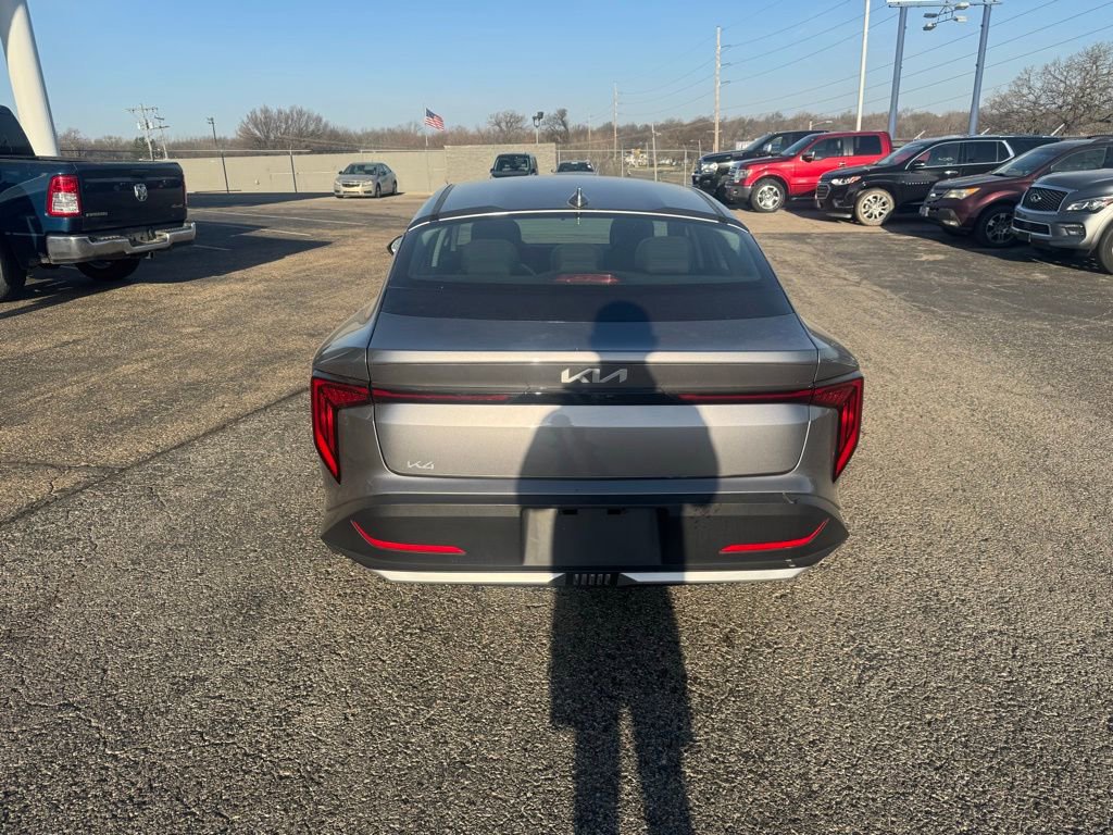 Used 2025 Kia K4 LXS image 6