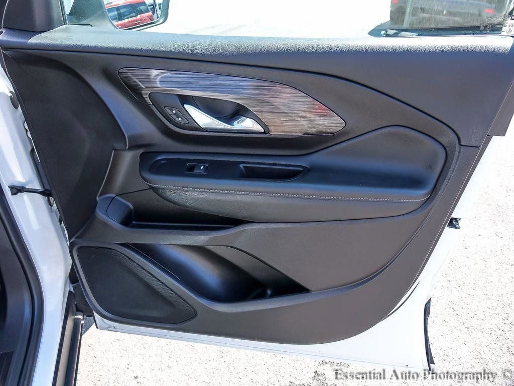 Used 2024 GMC Terrain SLE w/ Driver Convenience Package AWD/4WD image 24