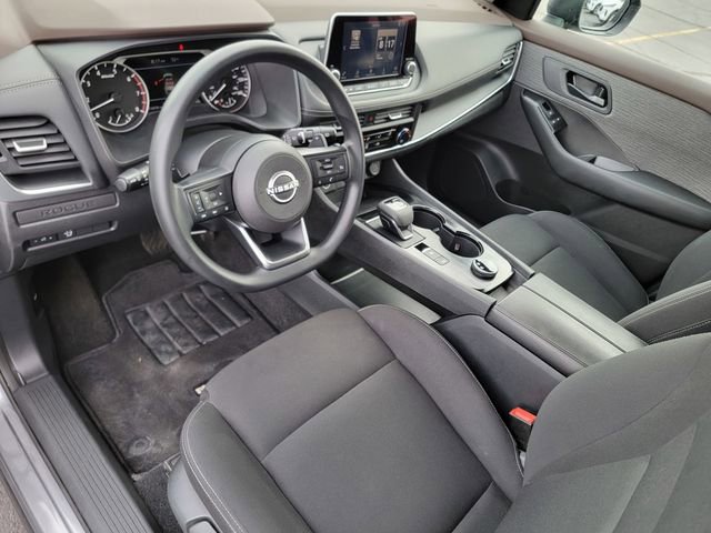 Used 2023 Nissan Rogue S AWD/4WD image 18