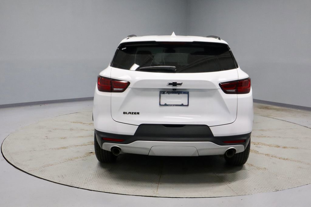 Used 2024 Chevrolet Blazer LT w/ Convenience Package image 4