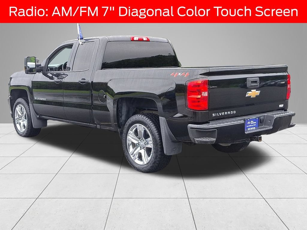 Used 2019 Chevrolet Silverado 1500 Custom w/ Custom Convenience Package AWD/4WD image 6