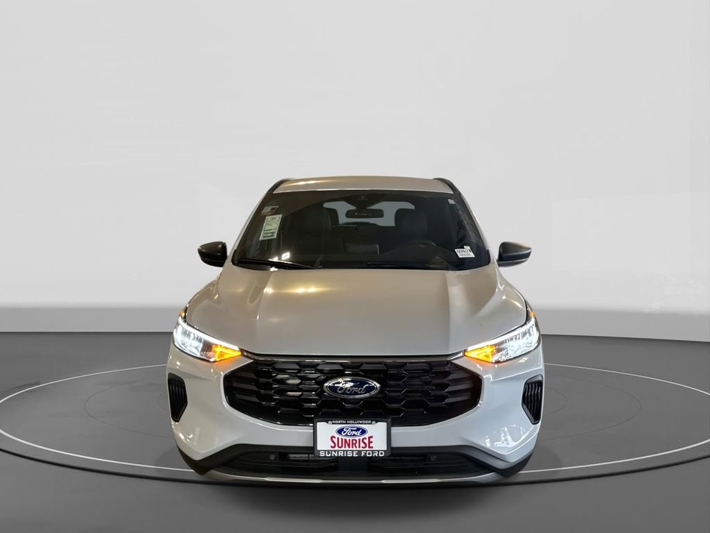 Certified 2025 Ford Escape ST-Line image 3
