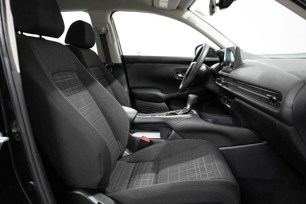 Used 2025 Honda HR-V LX image 22