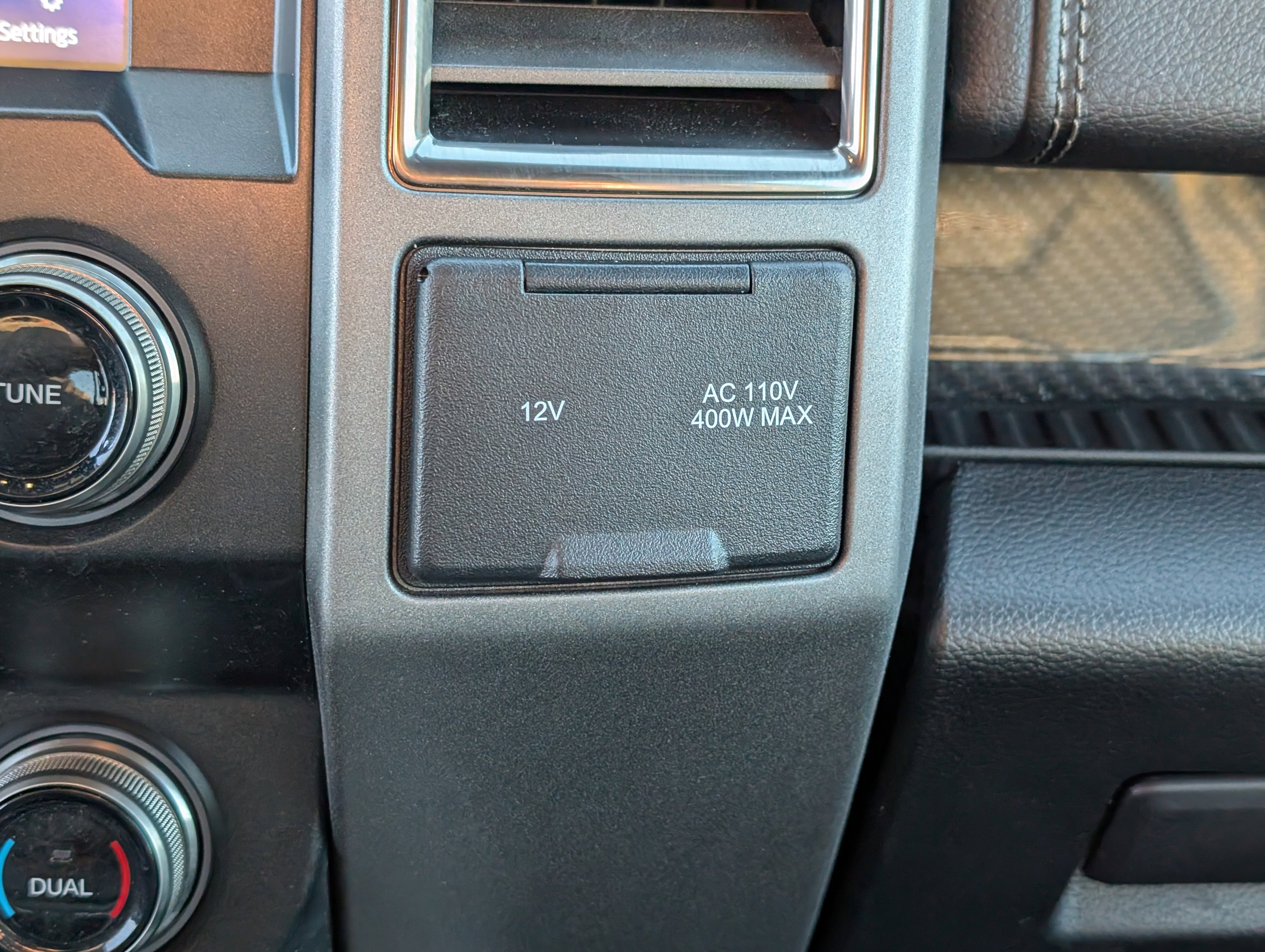 Certified 2020 Ford F150 Raptor w/ Equipment Group 802A Luxury image 27