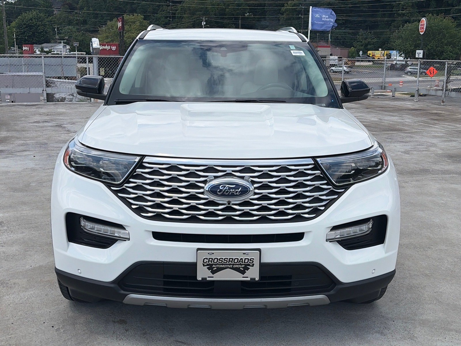 Certified 2023 Ford Explorer Platinum w/ Technology Package AWD/4WD image 5