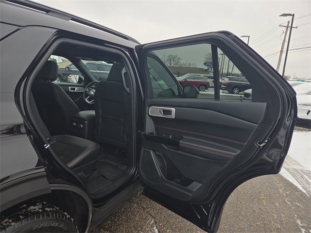 Certified 2023 Ford Explorer ST-Line w/ Class IV Trailer Tow Package image 27