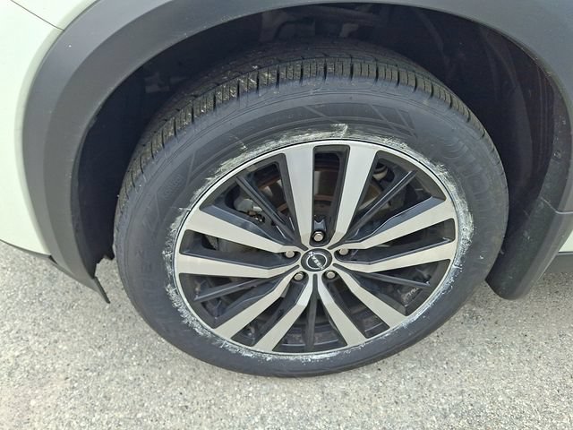 Used 2024 Nissan Pathfinder Platinum w/ Cargo Package AWD/4WD image 5