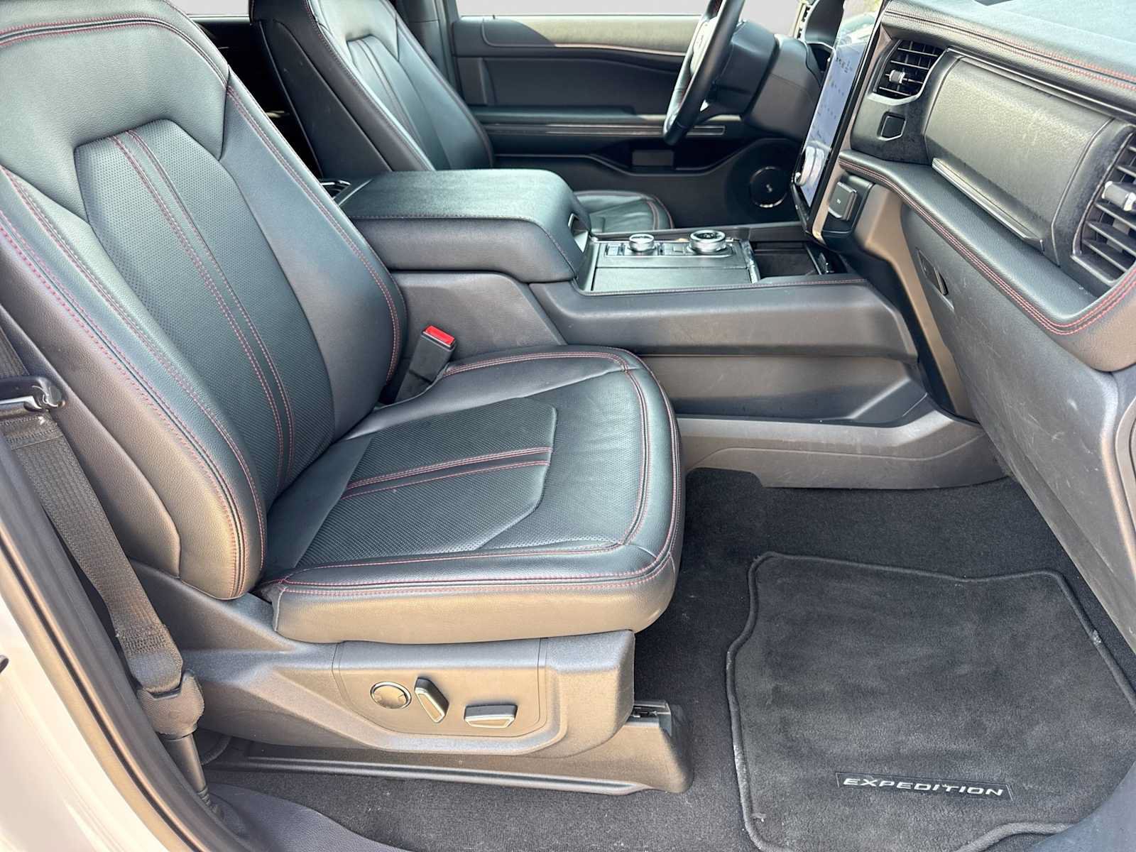 Certified 2024 Ford Expedition Max Limited AWD/4WD image 22