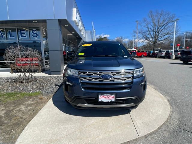 Certified 2018 Ford Explorer XLT w/ Equipment Group 201A AWD/4WD image 3