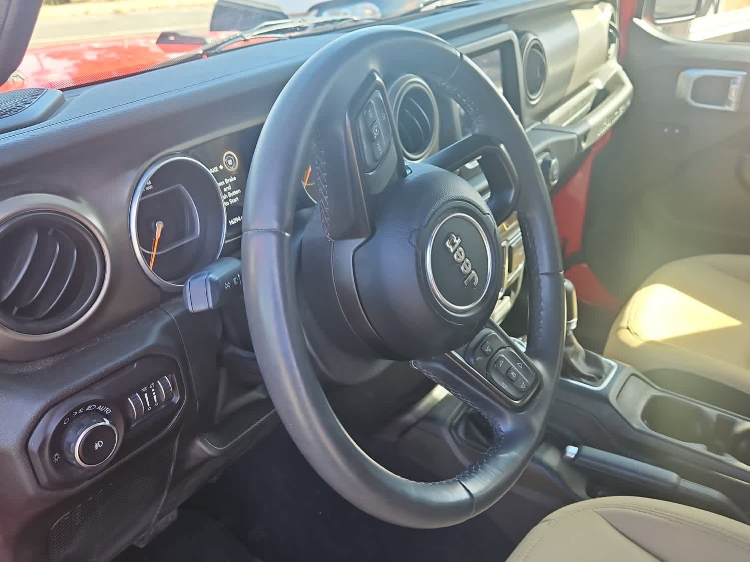 Used 2018 Jeep Wrangler Unlimited Sport S AWD/4WD image 2