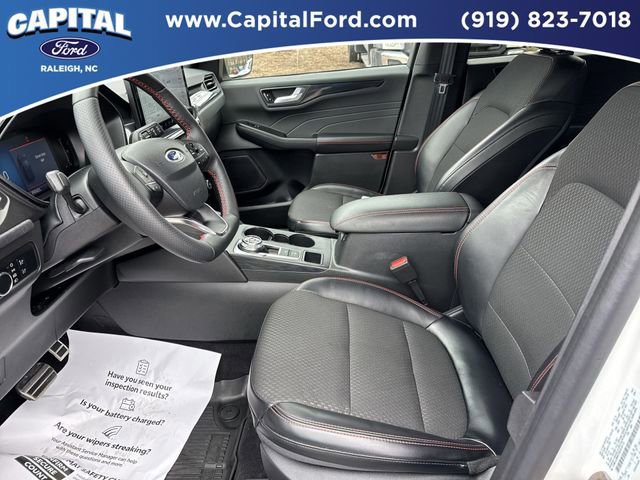 Certified 2024 Ford Escape ST-Line w/ Tech Pack #1 image 17