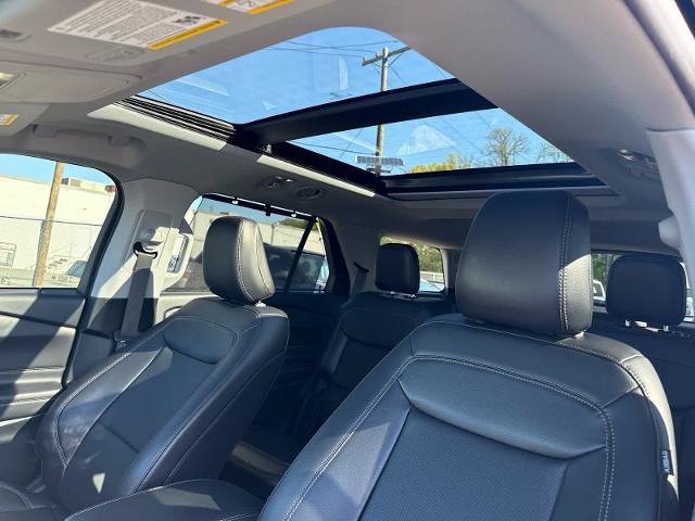Certified 2024 Ford Explorer Limited w/ Limited Technology Package AWD/4WD image 11