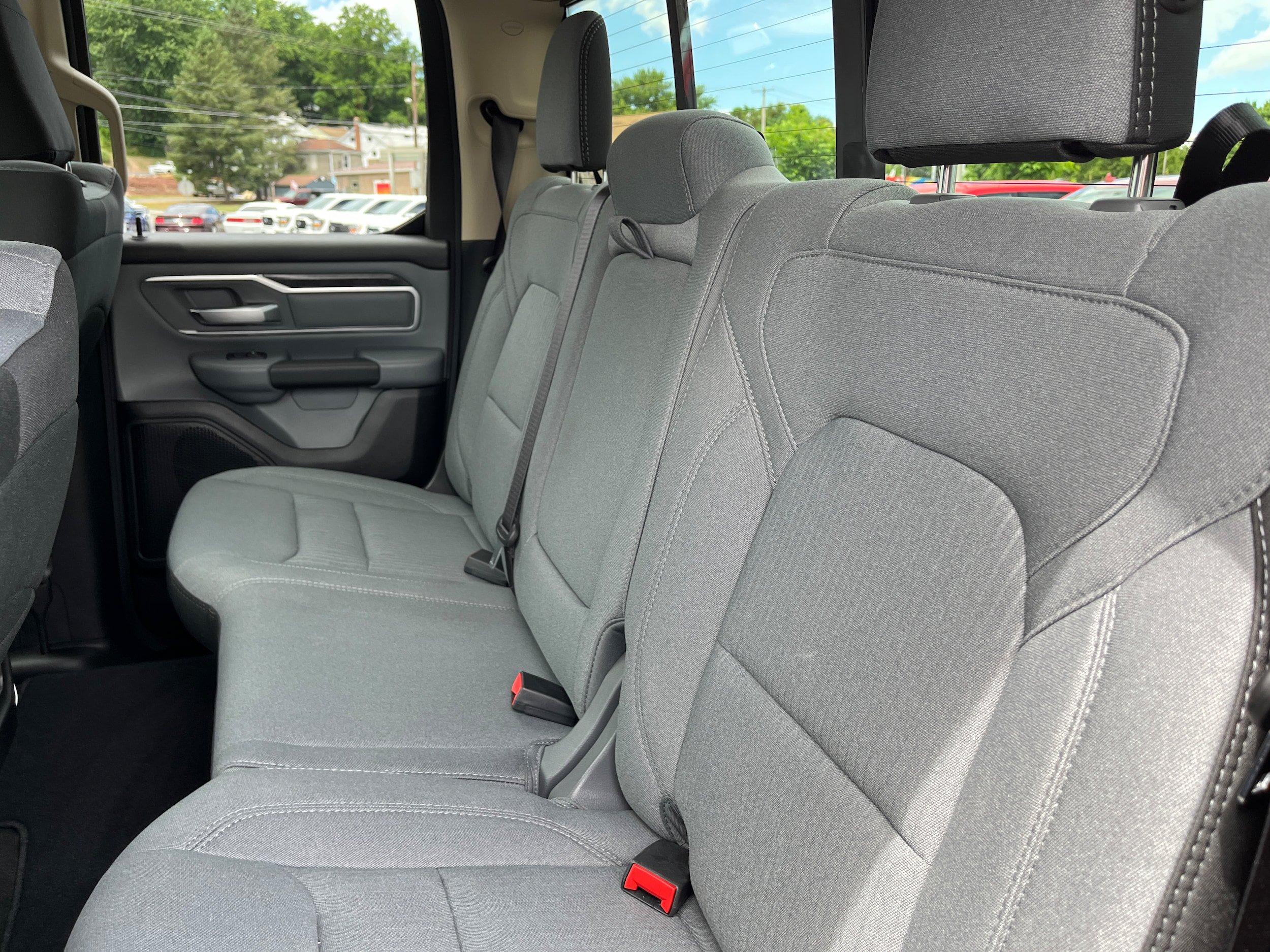 Used 2020 RAM 1500 Big Horn AWD/4WD image 13