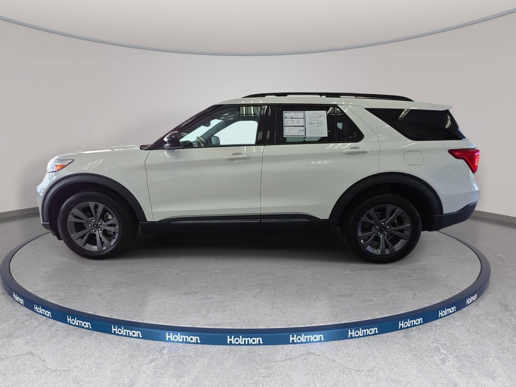 Certified 2023 Ford Explorer XLT w/ Equipment Group 202A AWD/4WD image 8
