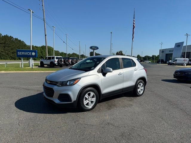 Used 2021 Chevrolet Trax LS FWD image 3