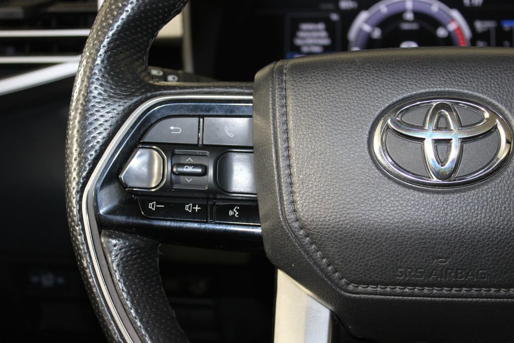 Used 2023 Toyota Tundra Limited image 17