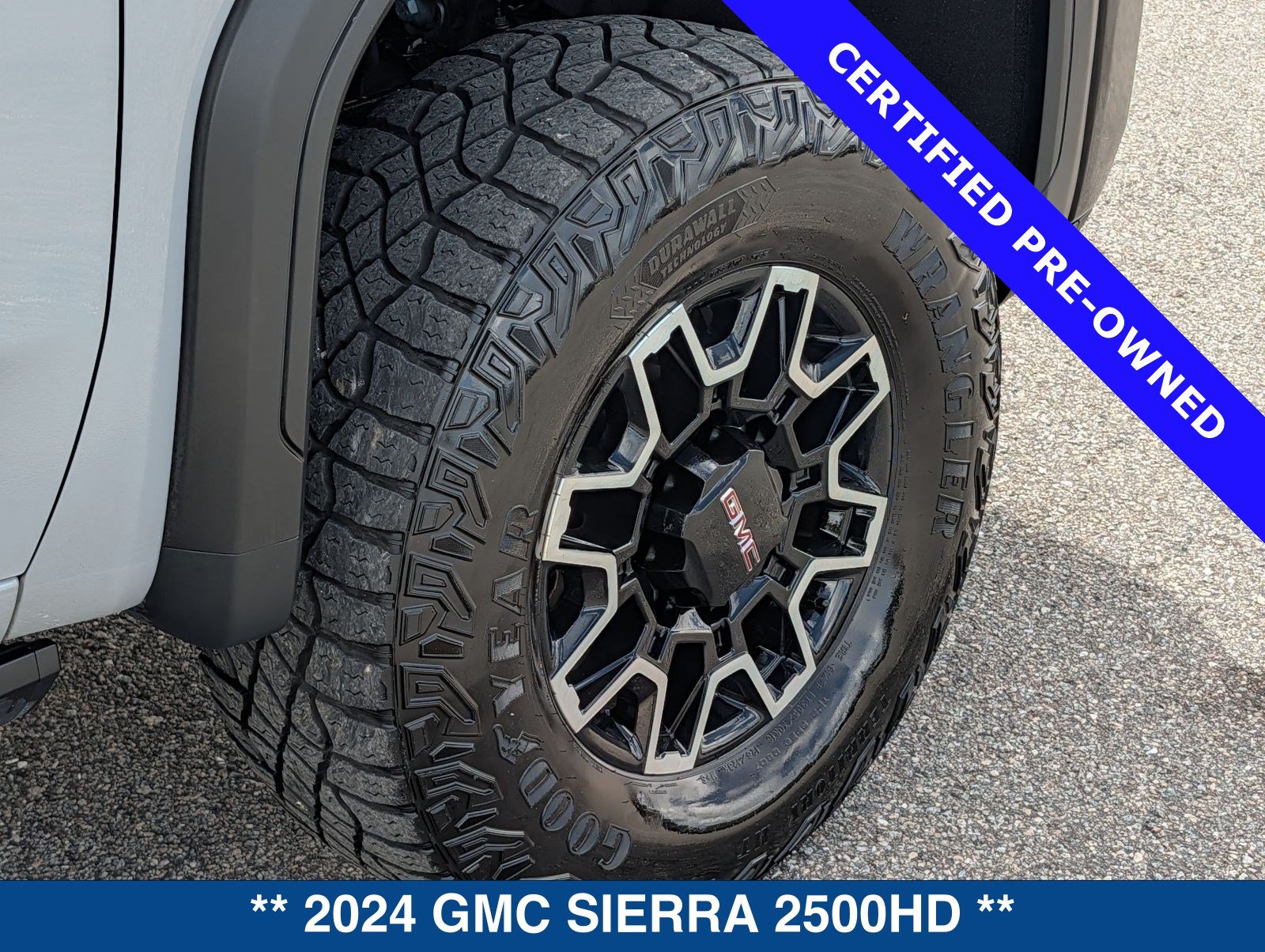 Used 2024 GMC Sierra 2500 AT4X AWD/4WD image 13