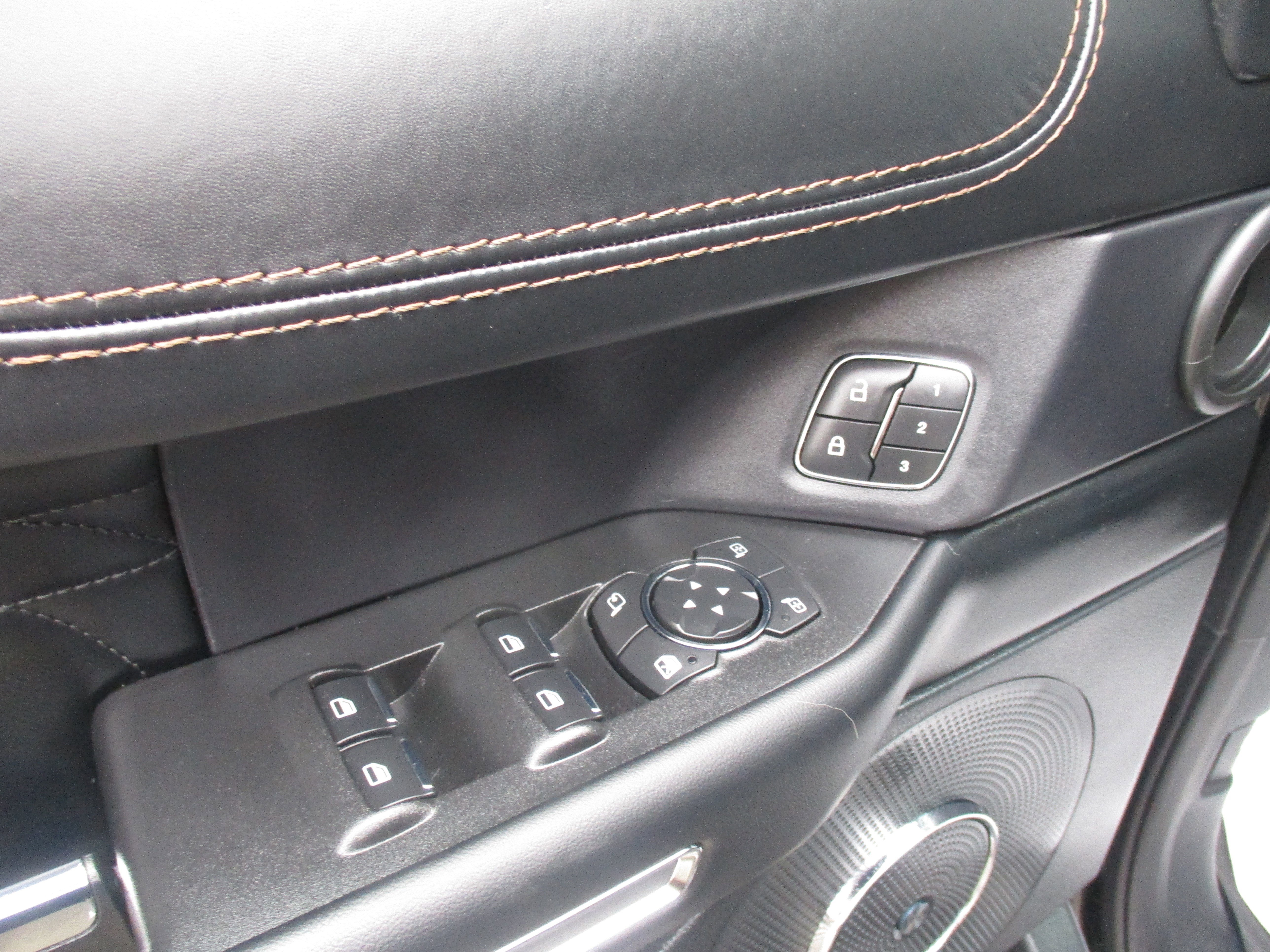 Certified 2021 Ford Expedition Platinum image 16