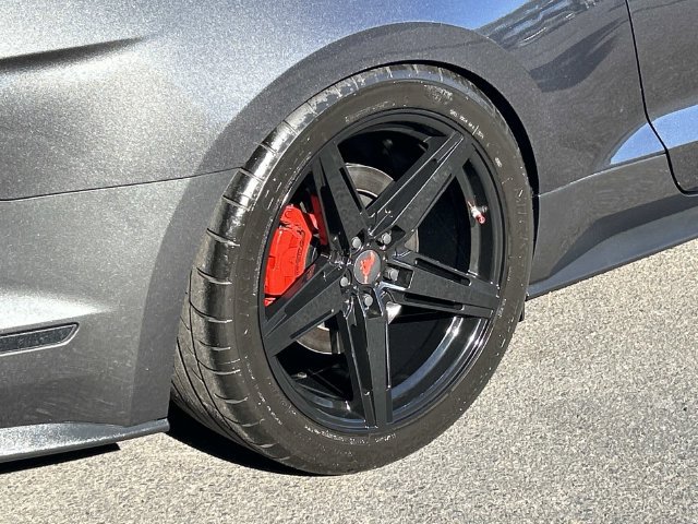 Certified 2019 Ford Mustang GT w/ Black Accent Package RWD image 5