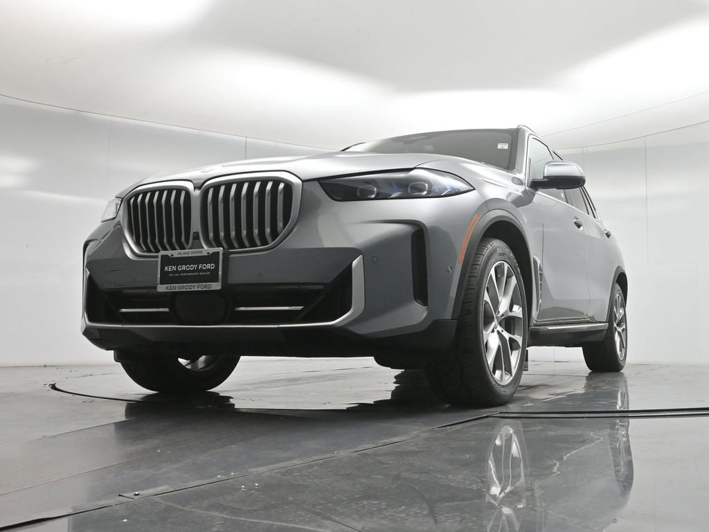 Used 2024 BMW X5 xDrive40i AWD/4WD image 47