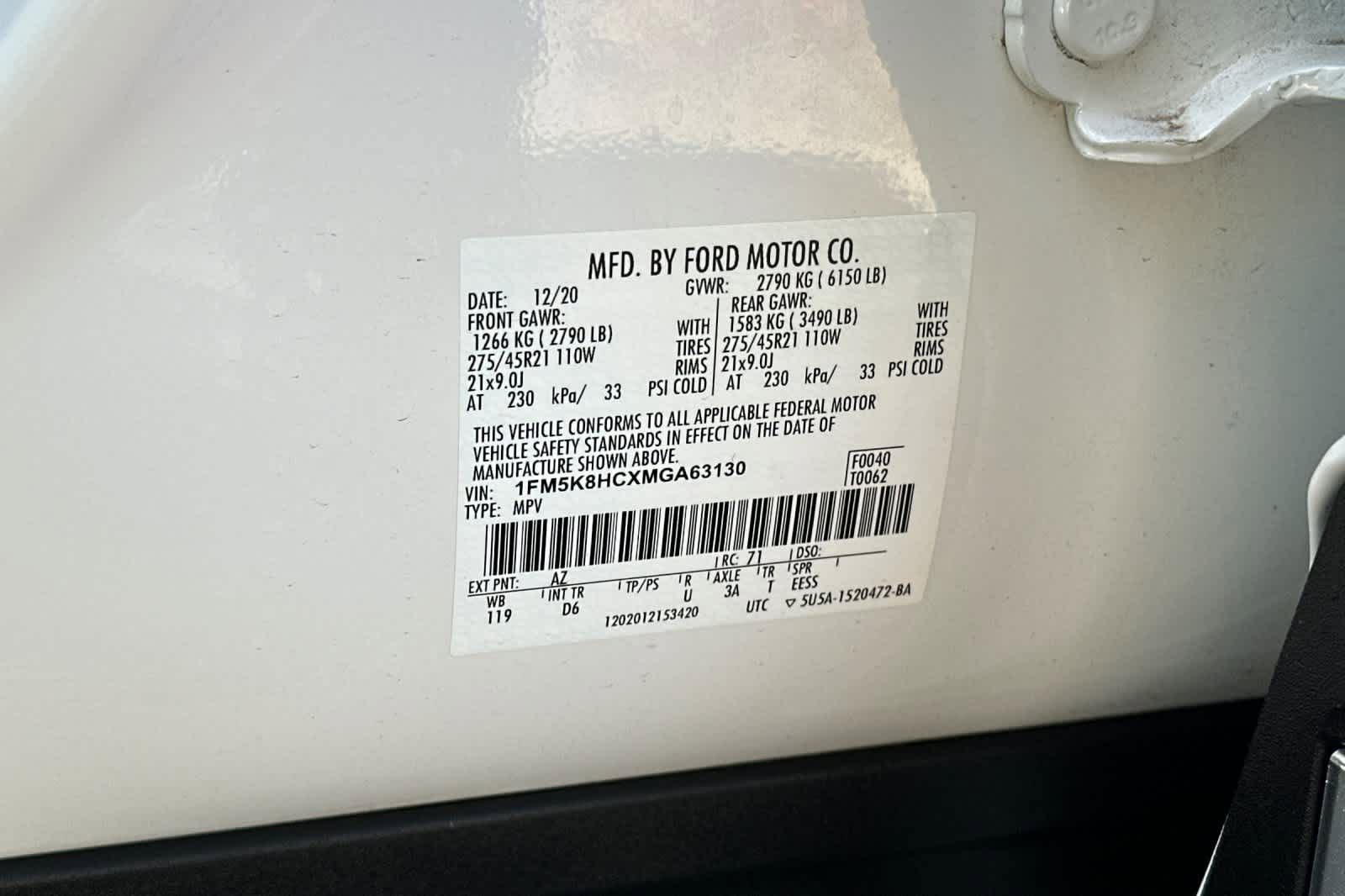 Certified 2021 Ford Explorer Platinum w/ Equipment Group 601A AWD/4WD image 32