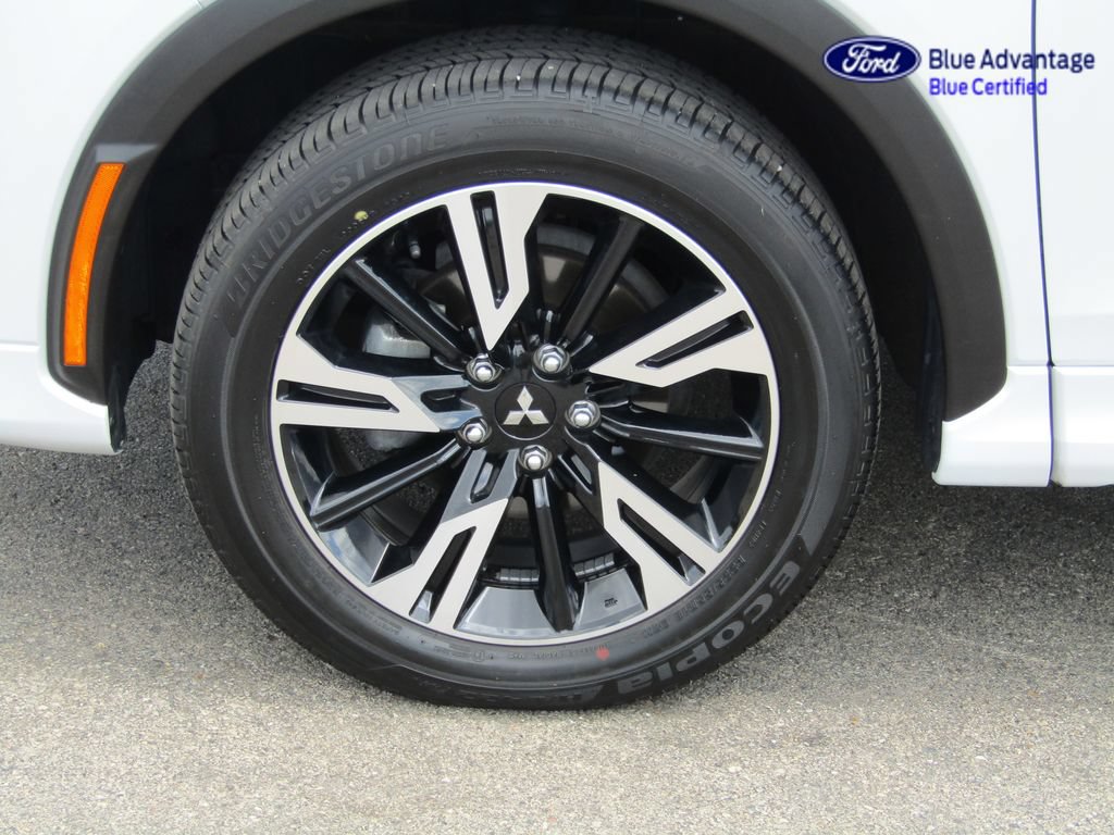 Used 2023 Mitsubishi Eclipse Cross SEL AWD/4WD image 13
