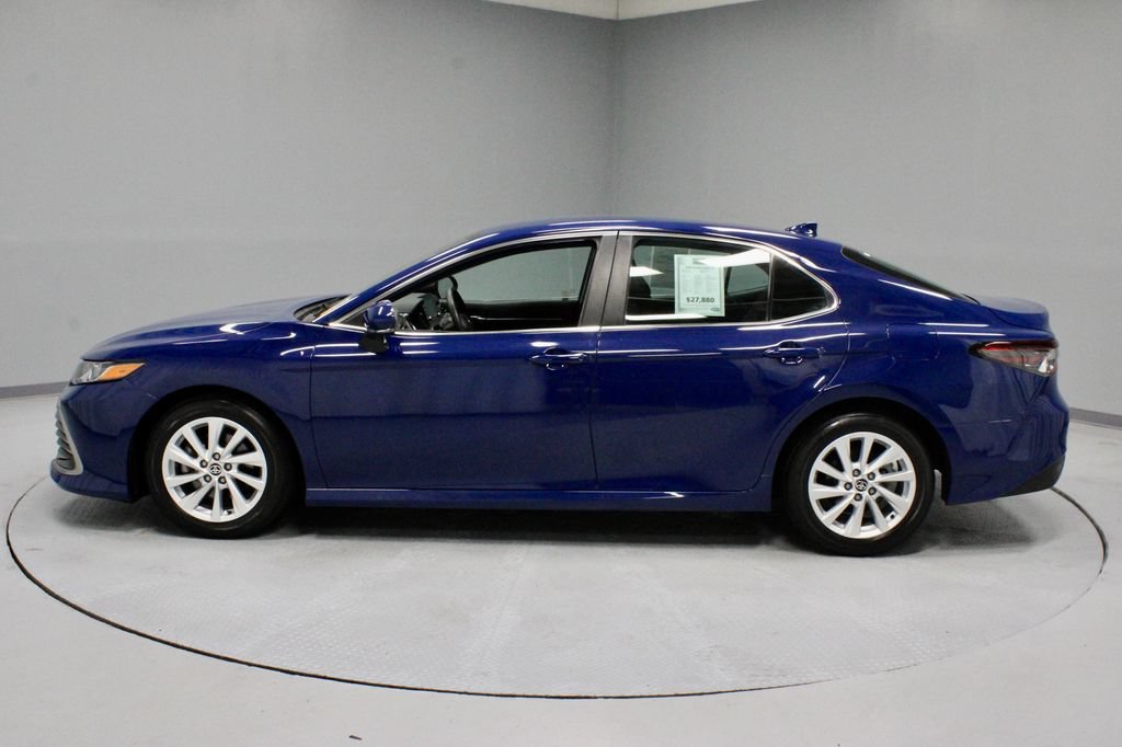Used 2023 Toyota Camry LE w/ Convenience Package FWD image 7