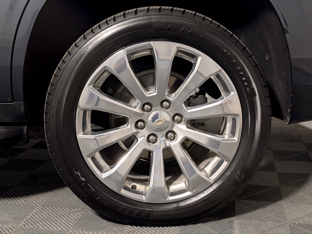 Used 2021 Chevrolet Tahoe Premier w/ Premium Package RWD image 26