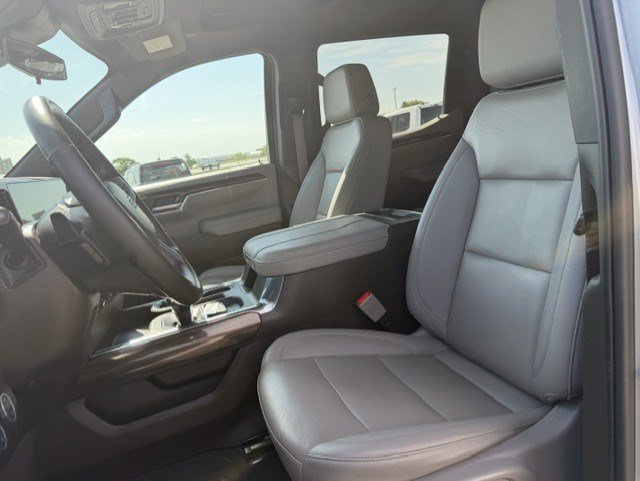 Used 2024 Chevrolet Silverado 1500 LT Trail Boss w/ Convenience Package II AWD/4WD image 13