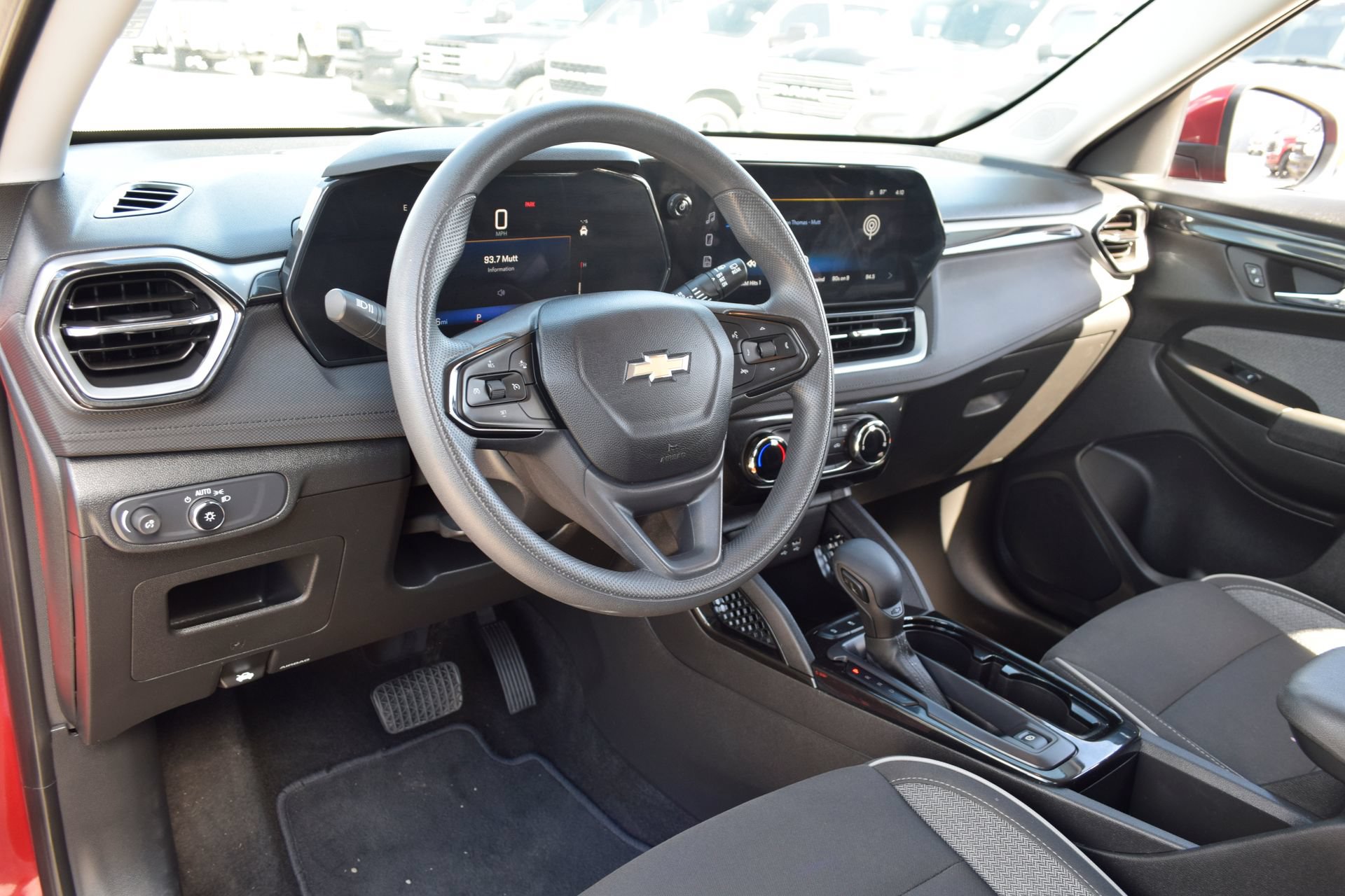 Used 2024 Chevrolet TrailBlazer LT FWD image 15