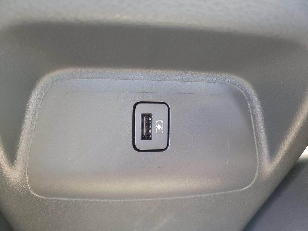 Used 2025 Nissan Sentra SR FWD image 13