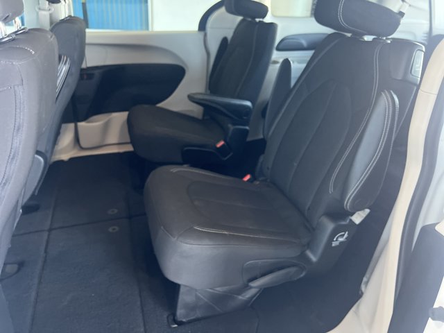 Used 2023 Chrysler Voyager LX FWD image 12