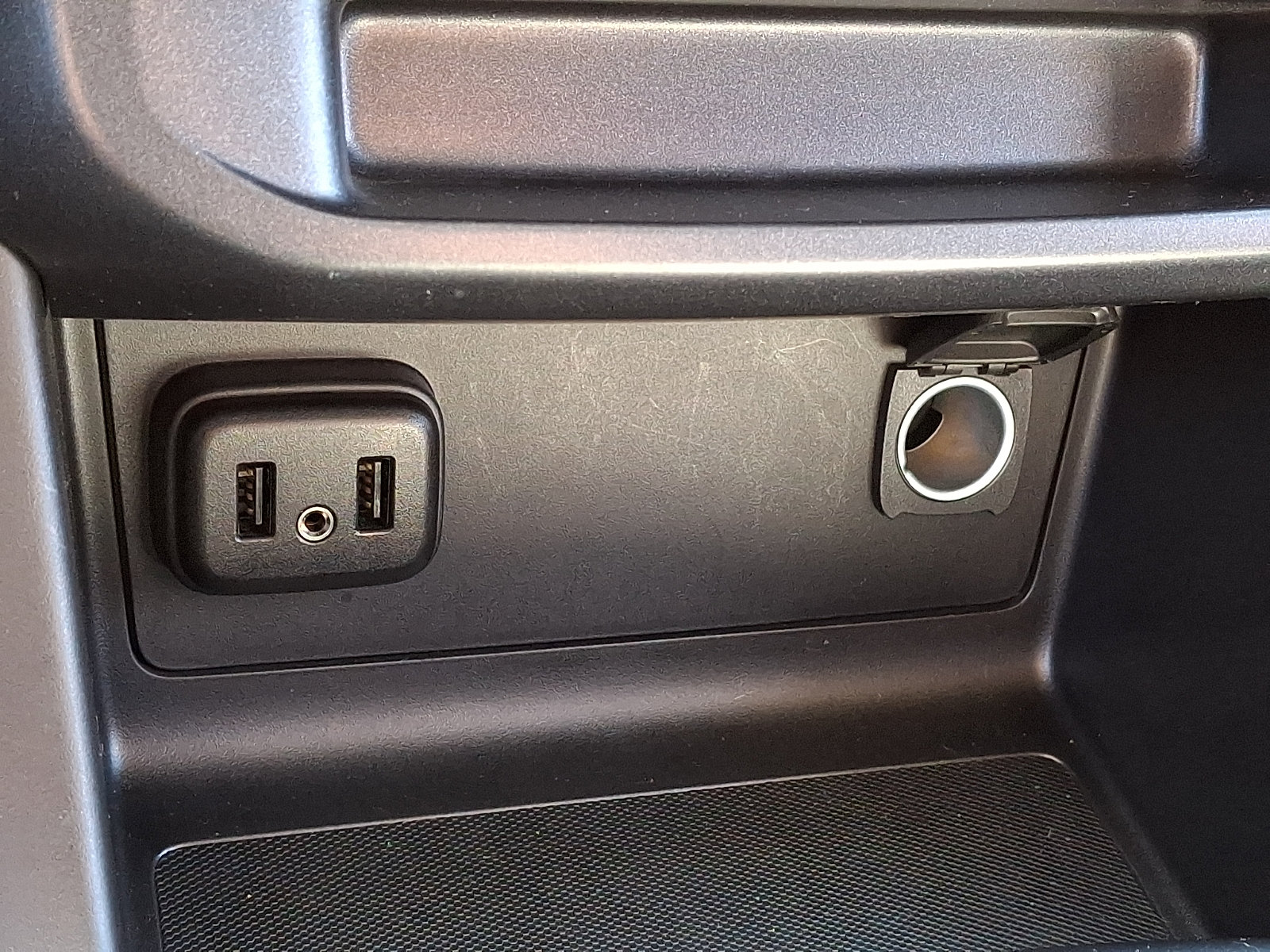 Used 2019 Chevrolet Colorado W/T w/ WT Convenience Package RWD image 28
