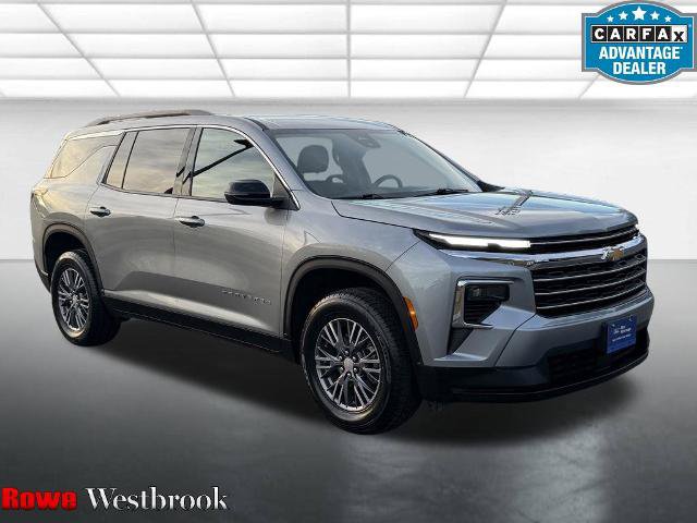 Used 2026 Chevrolet Traverse LT AWD/4WD image 1
