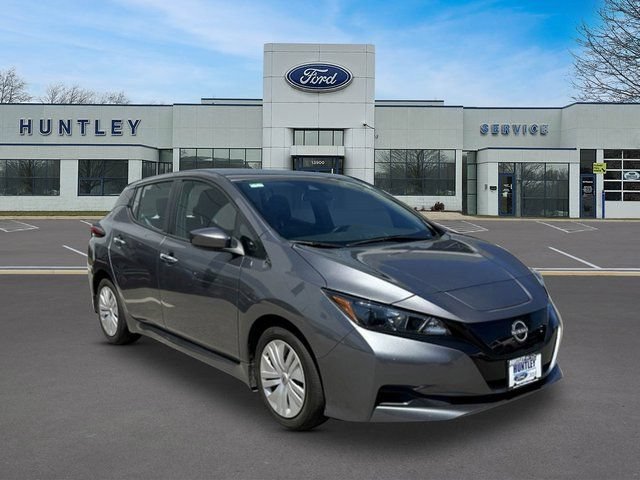 Used 2025 Nissan Leaf S FWD image 4