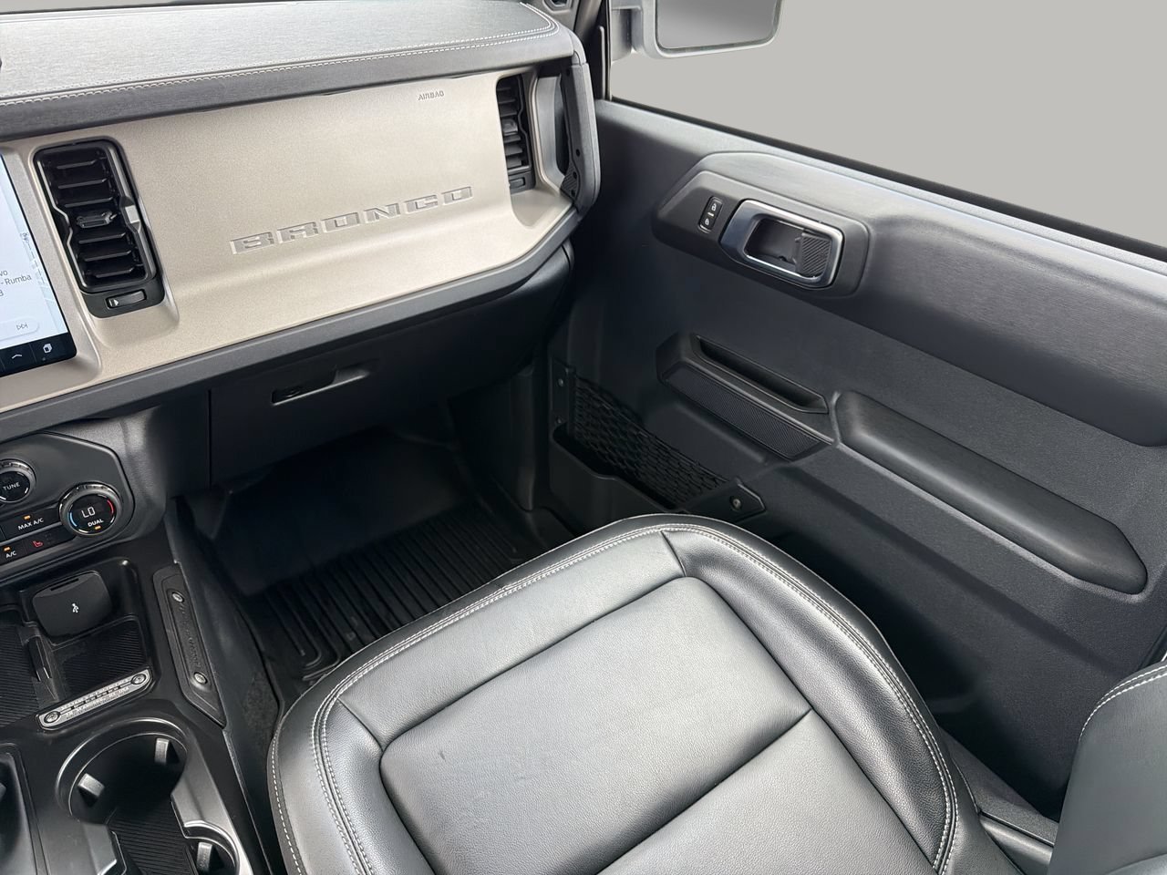 Certified 2025 Ford Bronco Outer Banks AWD/4WD image 15