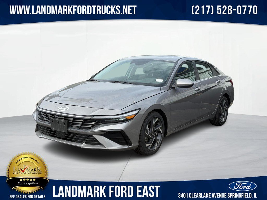 Used 2025 Hyundai Elantra SEL FWD image 1