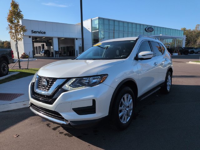 Used 2018 Nissan Rogue SV AWD/4WD image 1