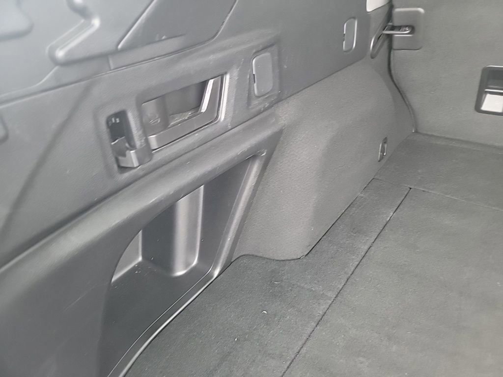 Used 2023 Subaru Outback Premium image 28