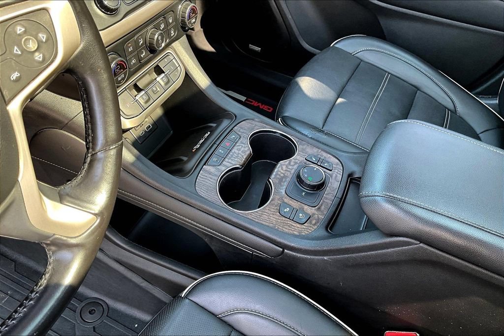 Used 2021 GMC Acadia Denali w/ Denali Technology Package FWD image 20