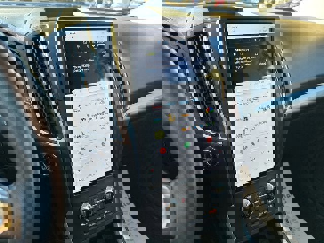 Certified 2024 Ford Edge SEL image 17