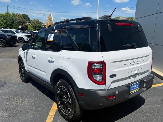 Certified 2025 Ford Bronco Sport Outer Banks w/ Outer Banks Tech Package+ AWD/4WD image 5