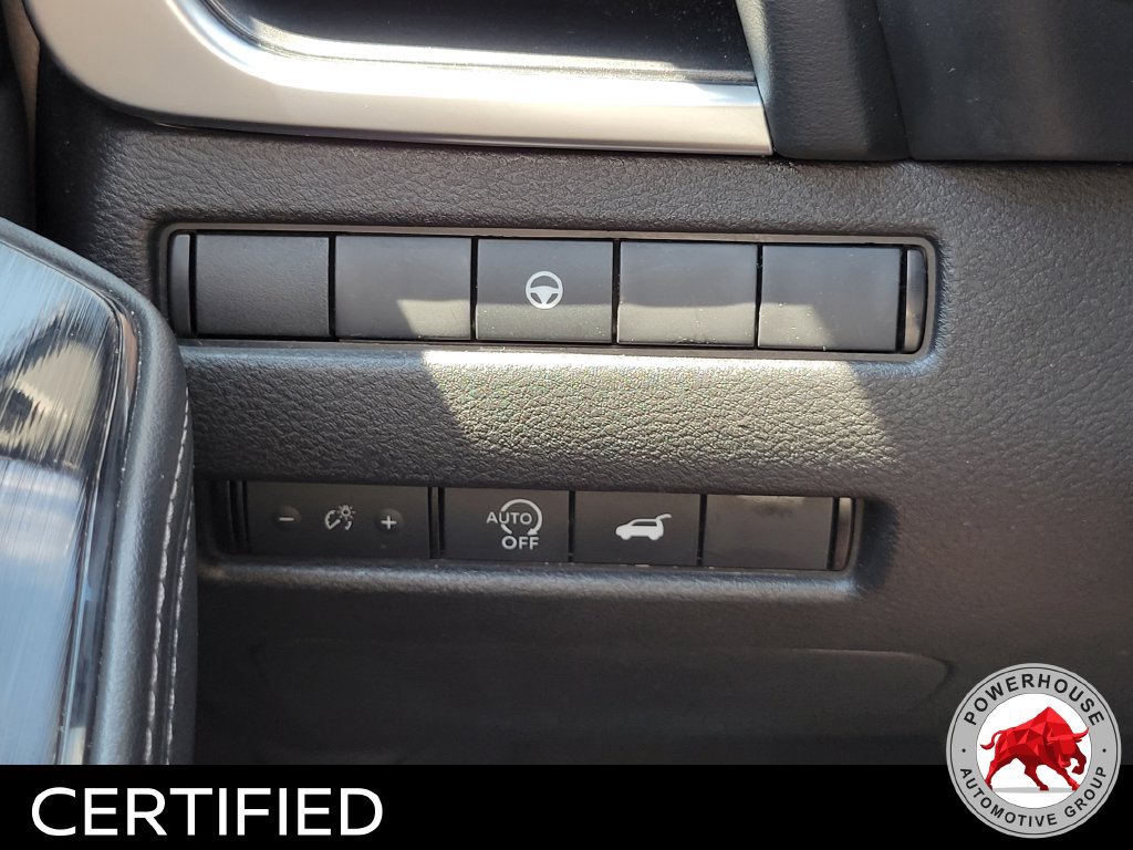Used 2024 Nissan Rogue SV FWD image 28